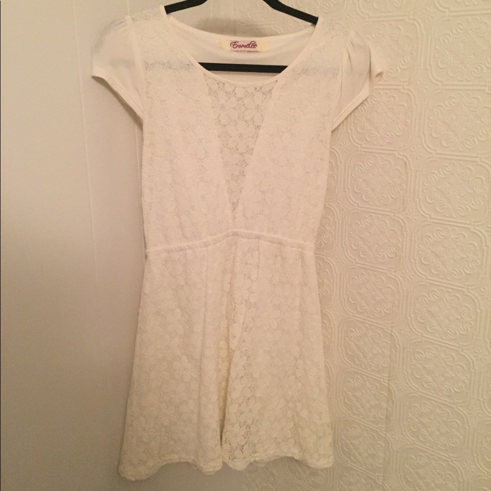 Francesca’s white sundress